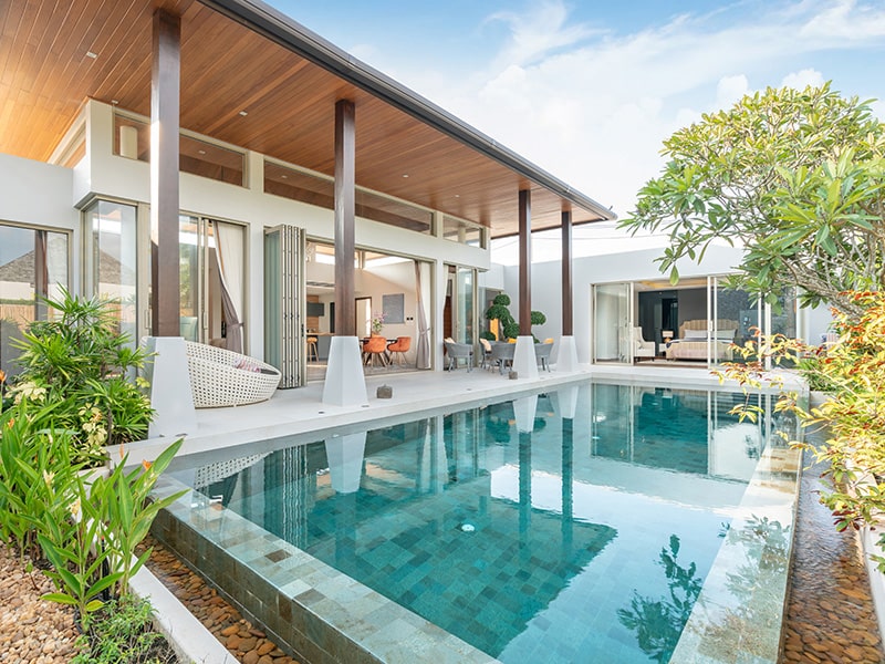 Different Swimming Pool Designs for Brisbane Homes